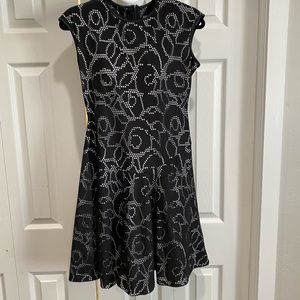 NWOT Gabby Skye Black White Dress Stretch 4